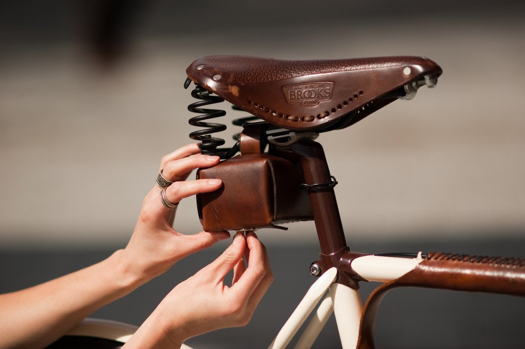 Walnut Studiolo Bicycle Accessories Boxy Saddle Bag